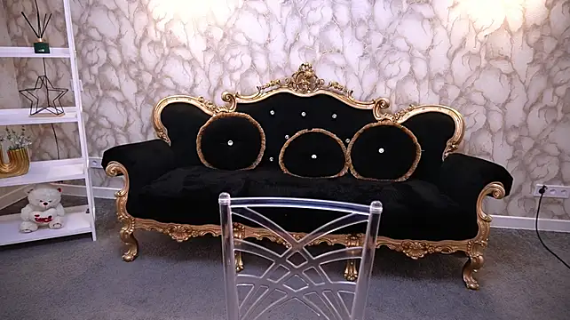 AlesiaDessmond webcam