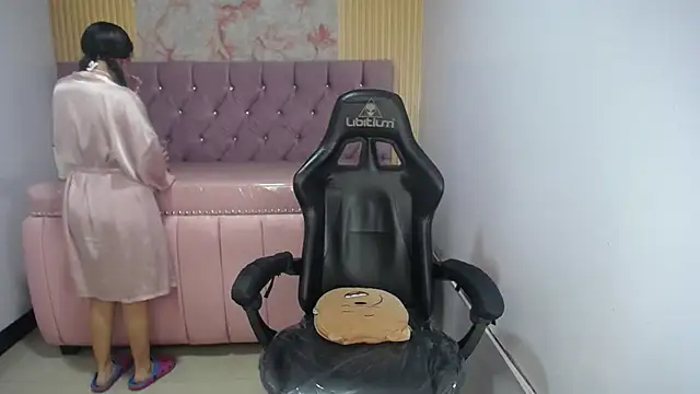 AlanaMoon_ch webcam