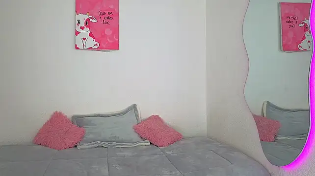 iam_ailani webcam