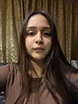 evelynfly (F teen) - Show tits (2min)
