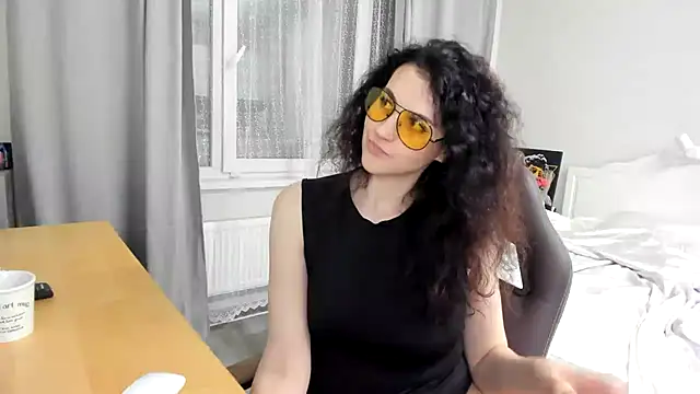 AmeliaInAmber webcam