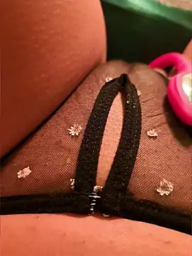 SexyErola27 webcam