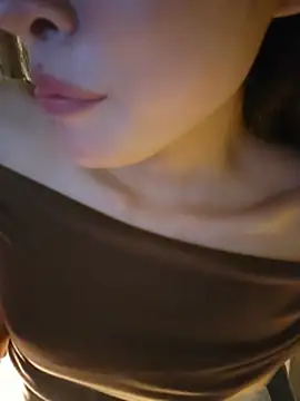 Mina68-cute webcam