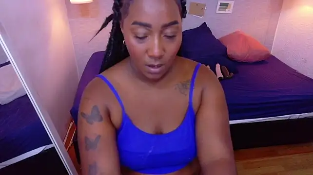 kiara_evanss webcam