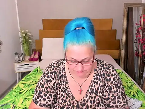 Sugarmommy_69X webcam