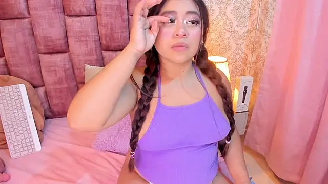 Luna_Swift webcam