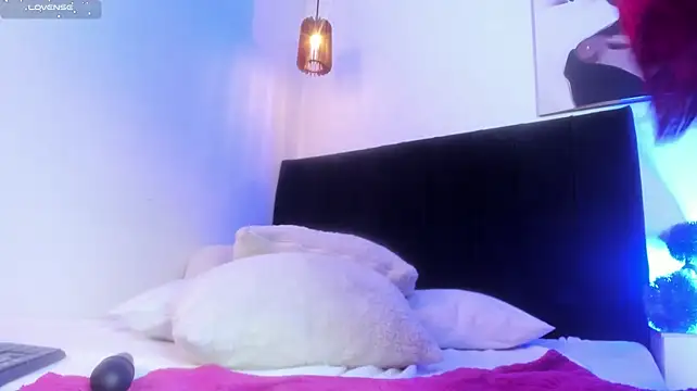 dolly_zoe webcam