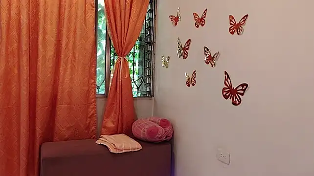 Bella_Exhibition webcam