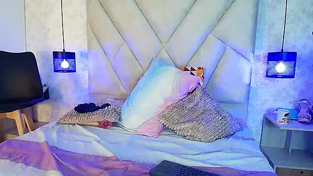 isabella_luxet webcam