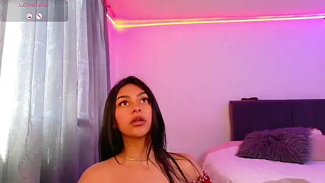 Melaniie01 webcam