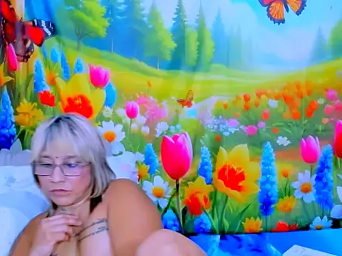 indianroxy webcam