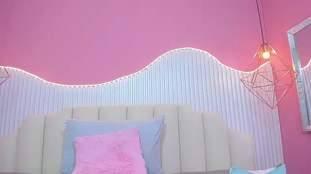 emmyrouse_ webcam