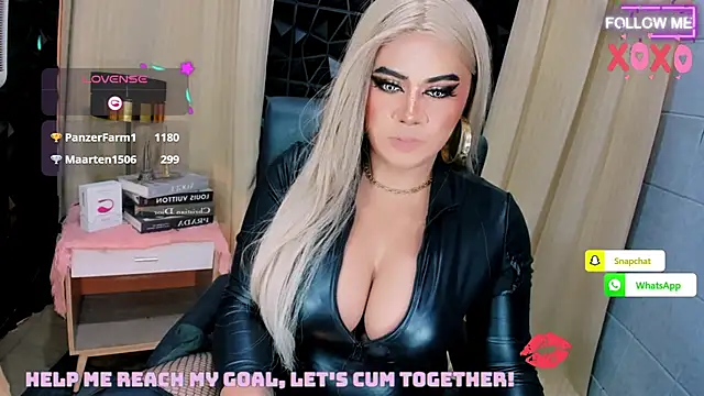 HugeMagnificent11inCock webcam