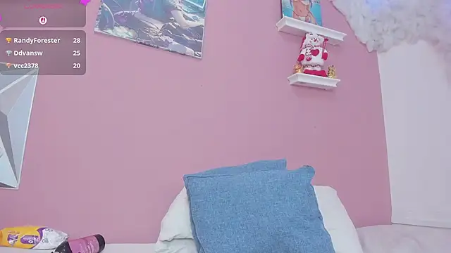 mia_gold_ webcam