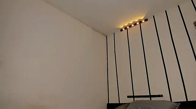 IsabellBigtitsxx webcam