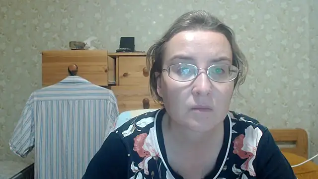 Smart_Rose live cam on StripChat