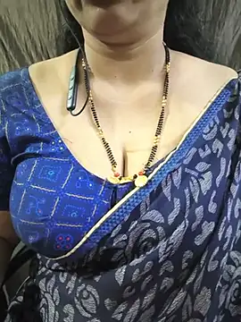 bhuvana_555 webcam