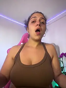 Aliciia777 webcam