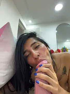 Meganmilk1 webcam