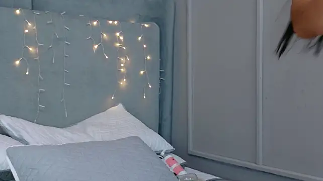 AlmaRose_ webcam