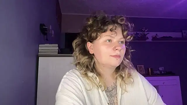 AlinaSexyTeen webcam