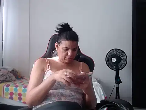 Adriana_0312 webcam