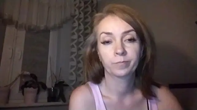 JenniferAlone webcam
