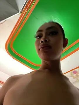 Innocent_yanixx69 webcam