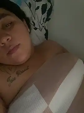 laura1999love webcam
