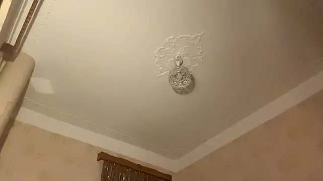 TarenOgilvie live cam on StripChat
