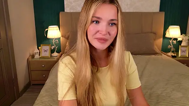 Lina_Sinerz live cam on StripChat
