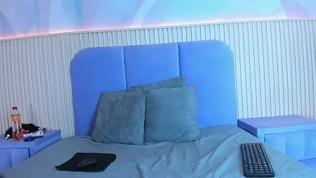 Scarlett_Aura webcam