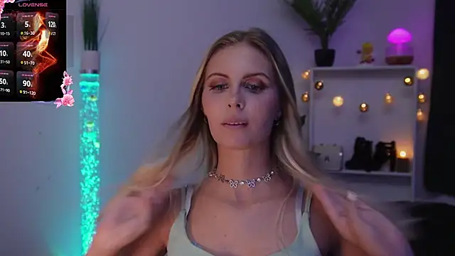 BonnieBluX webcam