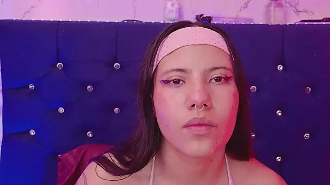 Dakotaa_Johnson webcam