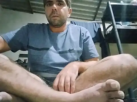 Rodrigo123hjsbdnd live cam on StripChat