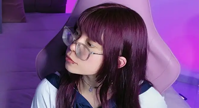 uchiiky_doll webcam