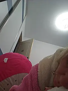 FeliciaKrige webcam