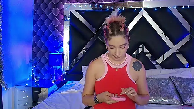 victoriaa_lee_ webcam