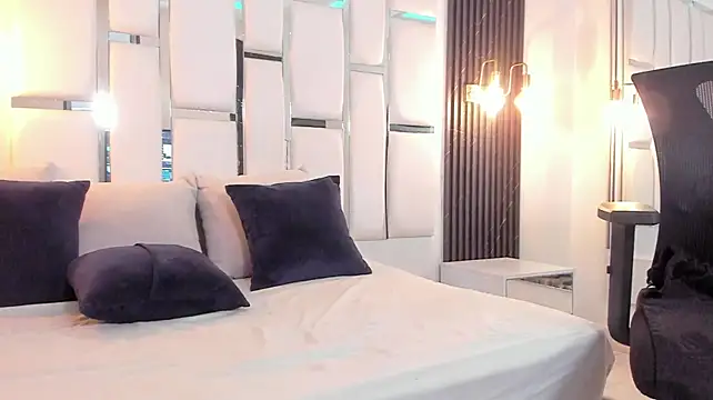 Maia_Clark520 webcam