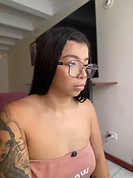 maaddyXXX live webcam