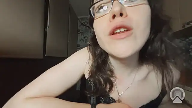 RachelSav webcam