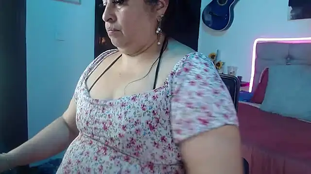 Keyla01_ live cam on StripChat