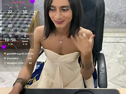LuvLayla webcam