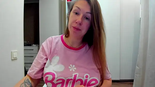 PregnantEva webcam