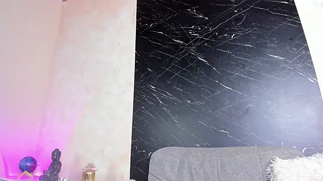 Alana_Stone