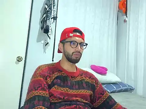 thomass1018 webcam