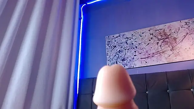 emma_cut3_ webcam