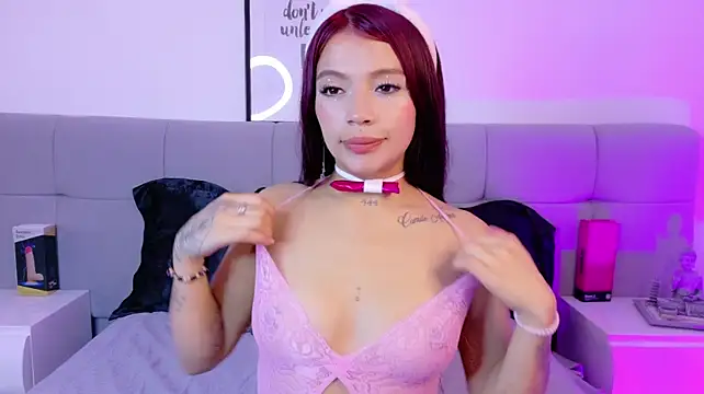 Nicolee_Saint