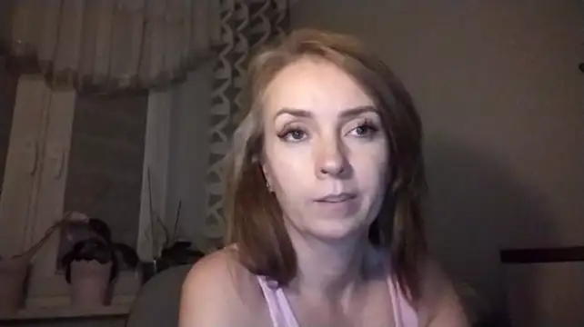 JenniferAlone webcam