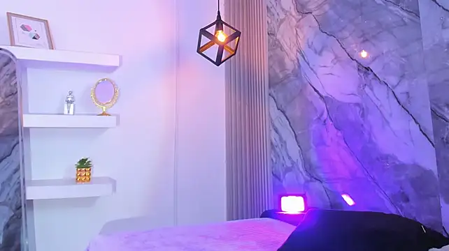 IsabellaMonet webcam
